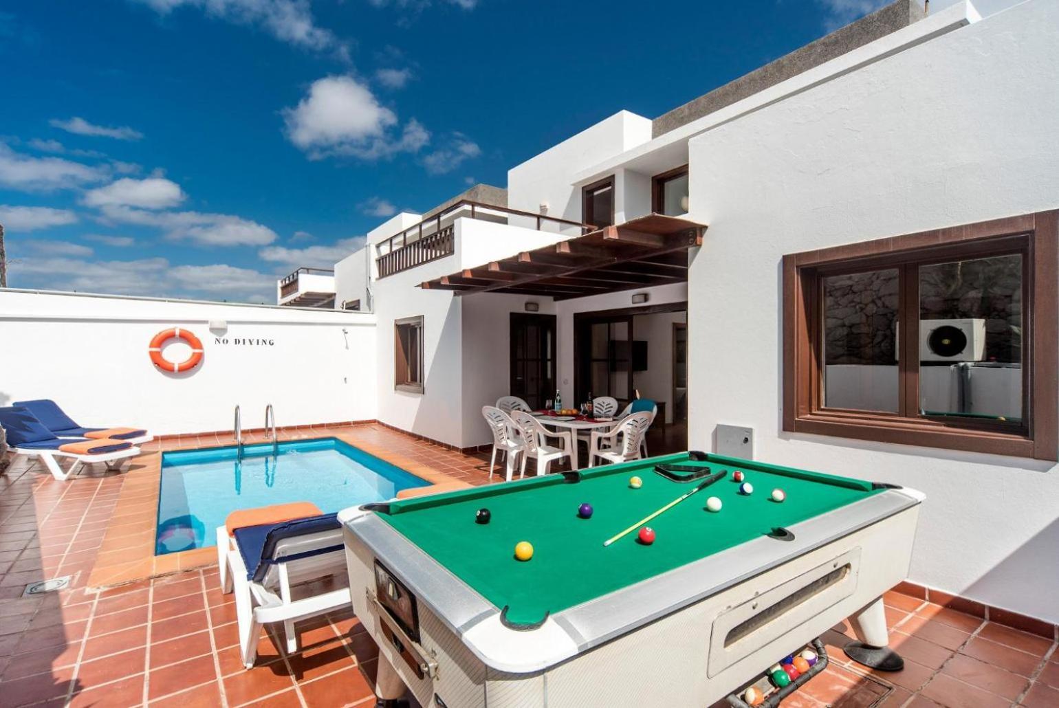 Villa Julianne 3 ปูแอร์โตเดลคาร์เมน ภายนอก รูปภาพ